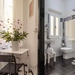Sapori&motori-rua Muro Doppia Con Bagno Privato * مودينا