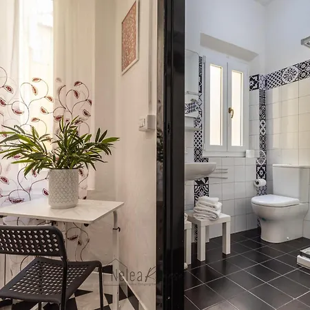Sapori&motori-rua Muro Doppia Con Bagno Privato * 摩德纳
